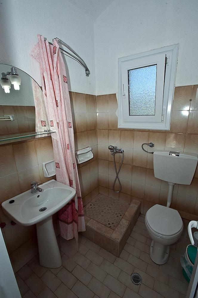 Pegasus Apartments Stafylos Buitenkant foto