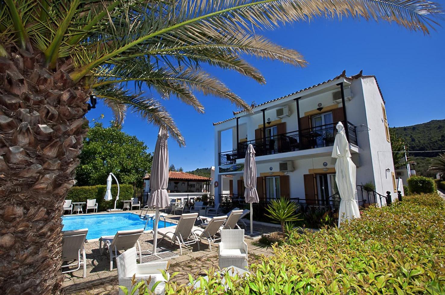 Pegasus Apartments Stafylos Buitenkant foto