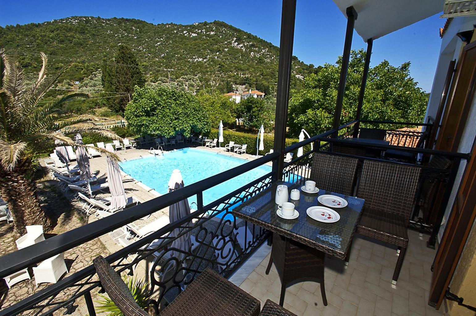 Pegasus Apartments Stafylos Buitenkant foto