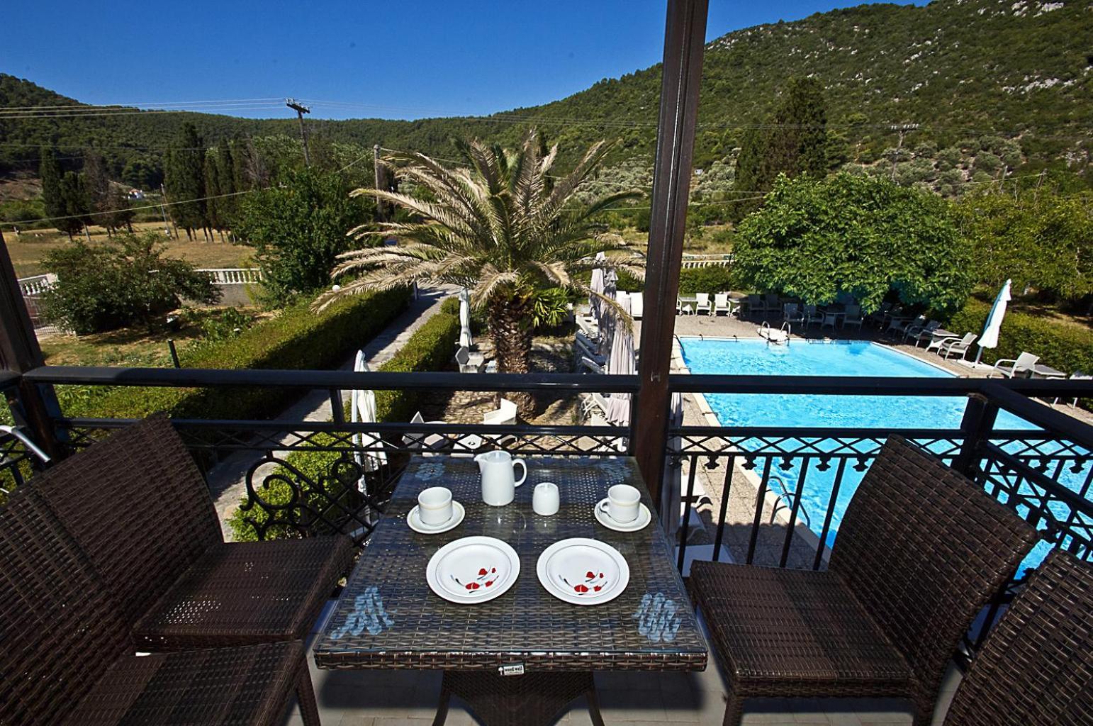 Pegasus Apartments Stafylos Buitenkant foto
